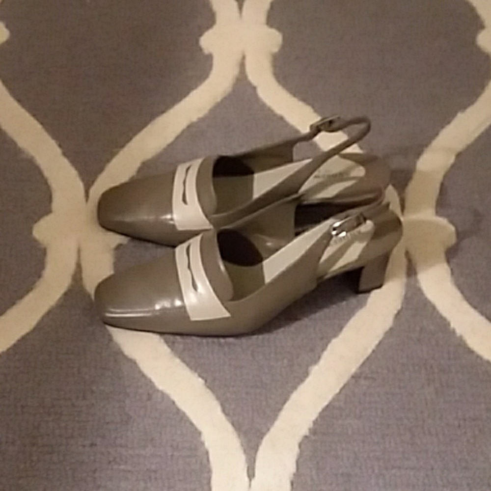Women's Shoes